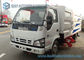 Isuzu 4000L 4000KG Dust Clear Road Sweeping Truck 4 X 2 88kw / 120hp